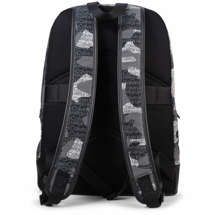 Zaino nero con fantasia logata per uomo Zaino nero con fantasia logata per uomo