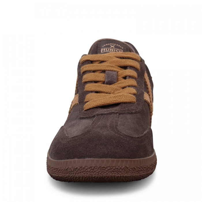 Sneakers marrone con riporti marroni...