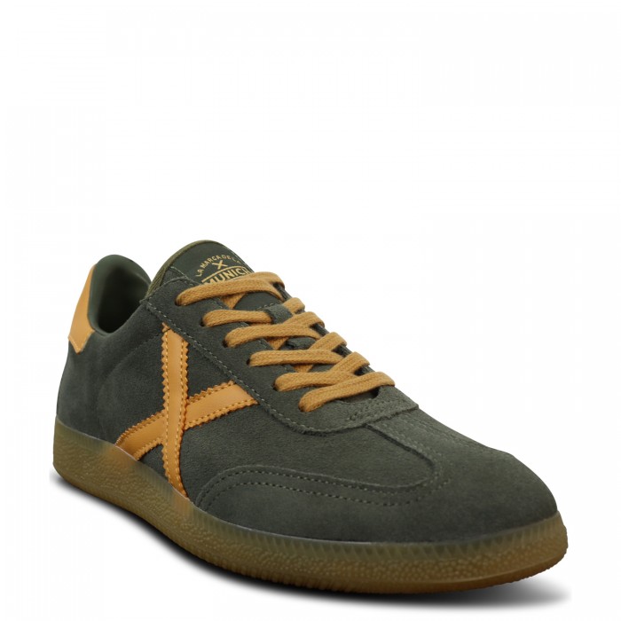 Sneakers verde con logo per uomo