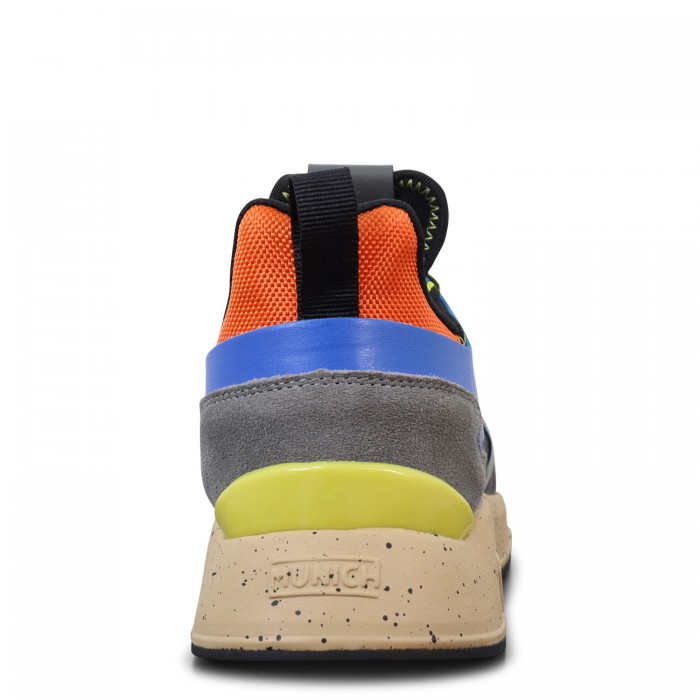 Sneakers verdone con riporti grigi e...