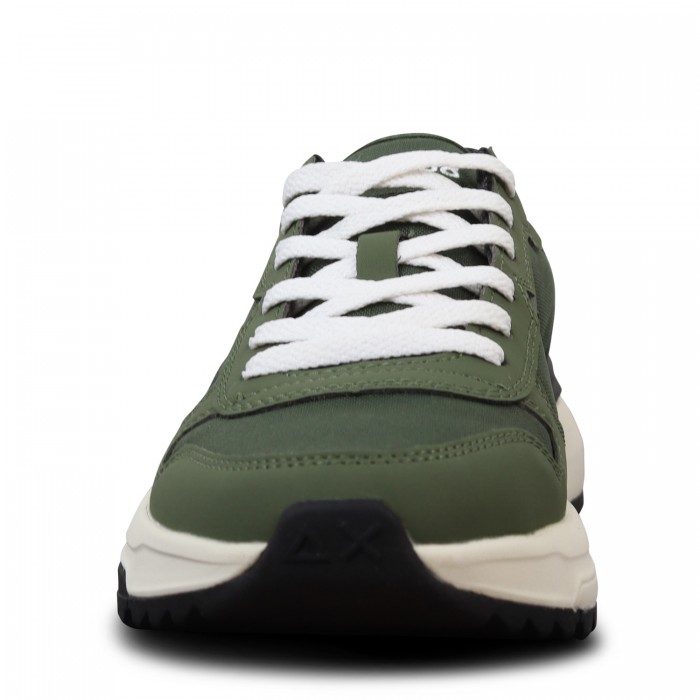 Sneakers verdi con riporti bianchi...