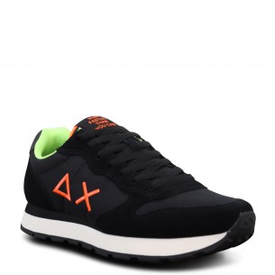 Sneakers nera con riporti... 2