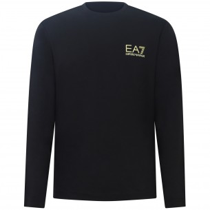 T-shirt nera a manica lunga...