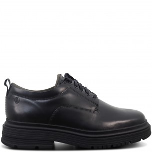 Stringata nera per uomo